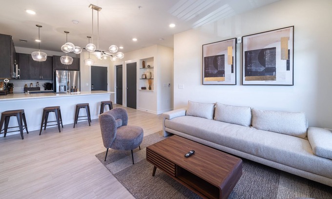 North Charlotte Condo | Inviting NoDa Oasis: Family-Friendly with Kitchen Access