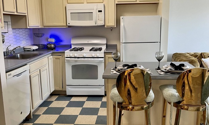 West Bronx Apartment | Inviting One-Bedroom Retreat Near Yankee Stadium