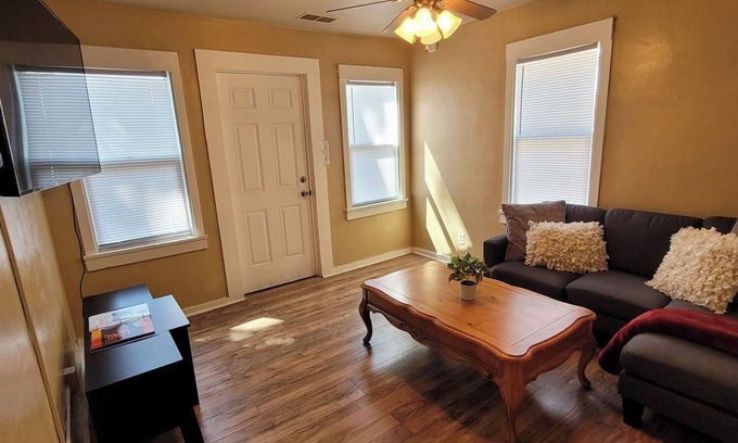 Rock Island House | Charming One Bedroom Retreat near Downtown IA and IL