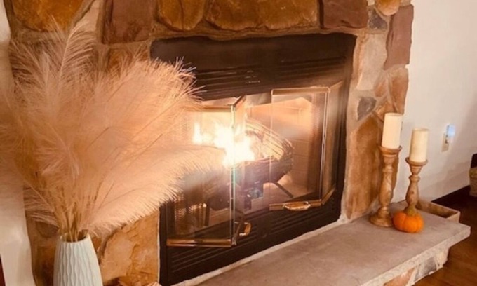 Albrightsville Ski Chalet | Pet-Friendly Pocono Chalet with Pool & Family Amenities