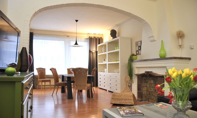 Berchem House | Inviting Private House "2600" with Breakfast & Family Amenities