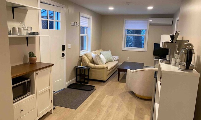 South Burlington Apartment | Cozy Private Suite | Near BTV Airport & UVM
