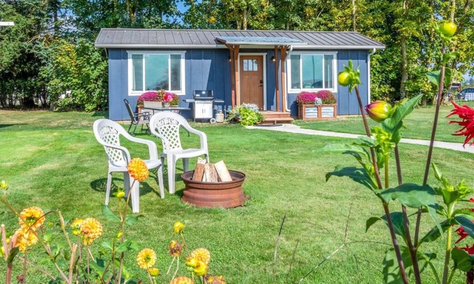 Lynden House | Serene Hideaway: Guest Rated 9.8 with Spa & Hot Tub