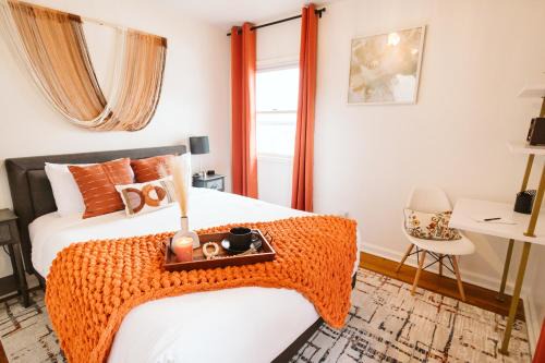 Boise House | Relaxing King Bed with Free Parking in Central Location