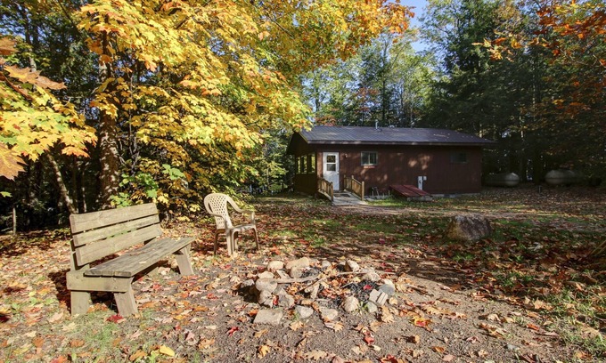 Lac du Flambeau Cabin | Inviting Wisconsin Northwoods Cabin with Private Dock & Pets Welcome