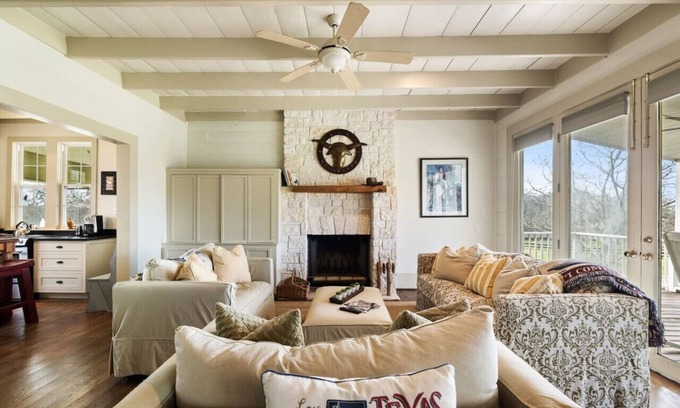 Brenham House | Inviting Ranch Home Near Brenham, Bellville & Round Top