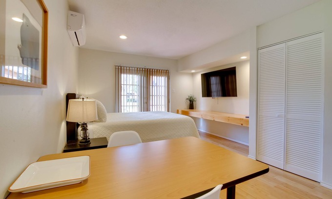 Rancho Viejo Apartment | Charming Rancho Viejo Studio with Kitchen, 29 Mi to Beach