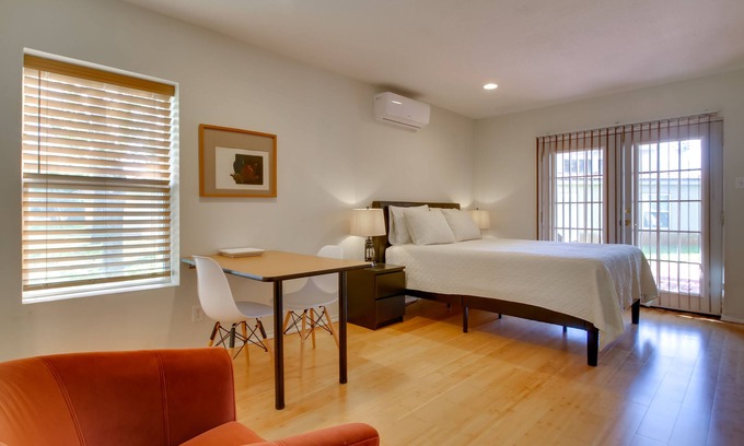 Rancho Viejo Apartment | Inviting Rancho Viejo Studio: Spa, Kitchen & Beach Access