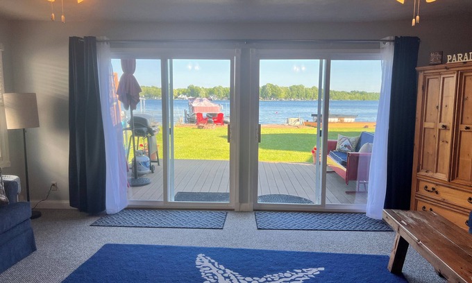 Lake Odessa House | Charming Red Door Cottage on Jordan Lake with Boat Rental