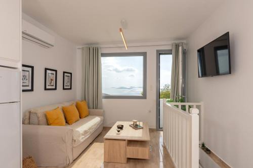 Astypalaia Apartment | Guest Rated: 10/10 at Cozy Residence for Your Getaway