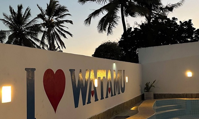 Watamu Bed & Breakfast | Relaxing Resort Oasis with Pool in Lush Watamu Surroundings