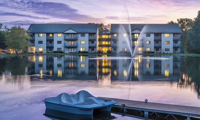Lake Delton Condo | Relaxing Getaway: 1BR King Suite at Wyndham Tamarack