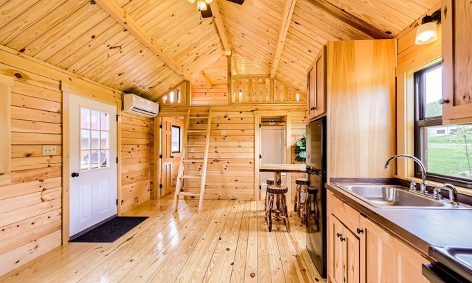 Pulaski Cabin | Family-Friendly Retreat Steps from the Salmon River