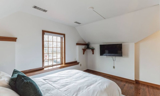 Cheyney Apartment | Inviting Retreat in Thornton, PA - Guest Rated 10/10!