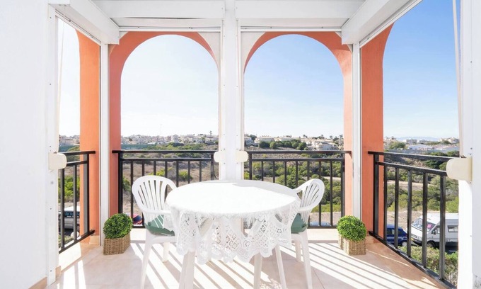 Torrevieja Apartment | Cozy Retreat – Walk to the Beach