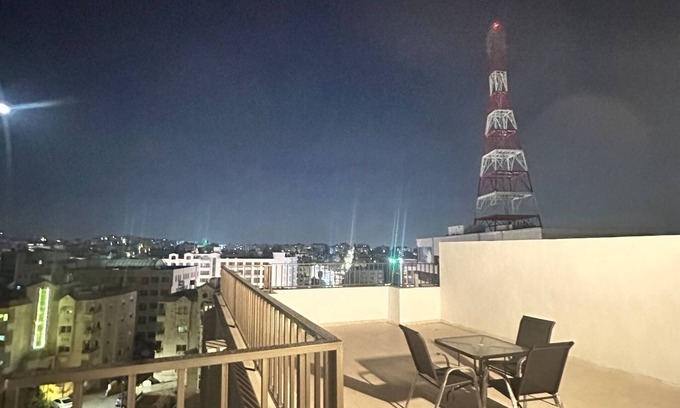 Suwailih Apartment | Inviting Rooftop Retreat with 24-Hour Services