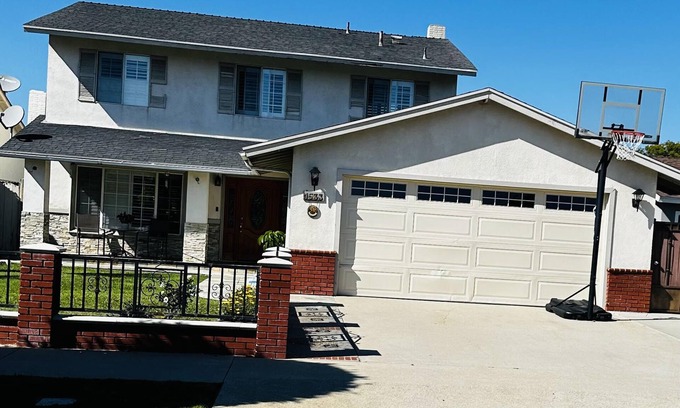 Harbor House | Inviting Room for Rent in a Beautiful Home