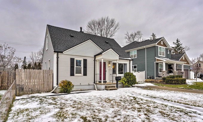 Royal Oak House | Inviting Royal Oak Home with Fenced Yard & Spa Amenities