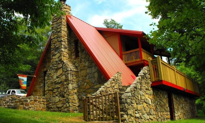 Big Creek Cabin | Rustic A Frame on Big Creek - Pet Friendly for Up to 10