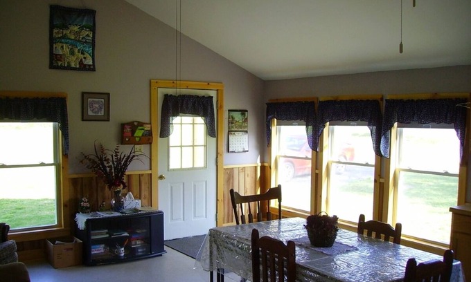 Penn Yan Cabin | Rustic Cabin Retreat with Lake Views, Near Keuka Lake