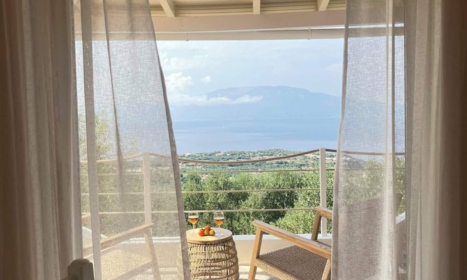 Korithi House | Serene Retreat with Breathtaking Sea Views near Zakynthos