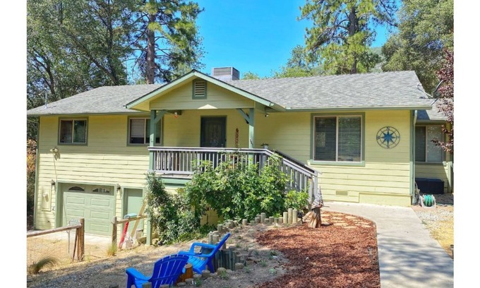 Wishon Cottage | Inviting Seven Pines Cottage: Lake Views & Family-Friendly