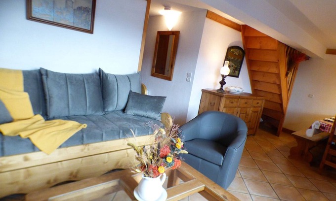 Bisanne 1500 Apartment | Cozy Ski-in/Ski-out 3BR Mezzanine Apt with Balcony, Sleeps 10