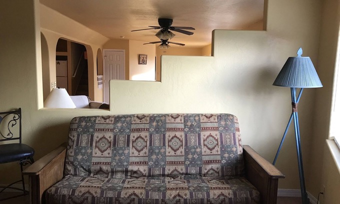 Trinidad Apartment | Inviting Foothill Retreat: Spa & Breakfast Near Downtown