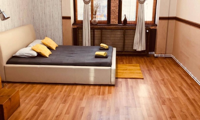 Oradea Condo | Stylish Apartment in the Heart of the City with Kitchen