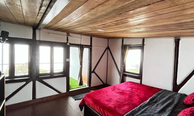 Vattakanal Bed & Breakfast | Cozy Stay Above the Clouds | Misty Mountain Views & Delicious Home Food