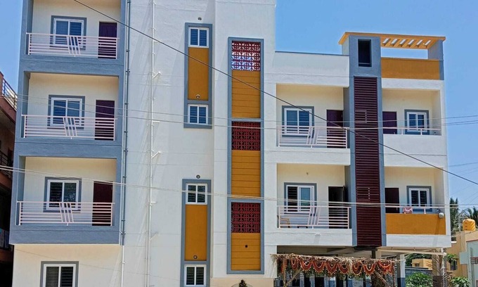 Agara Apartment | Cozy Stay at Sarjapur Dommasandra - Charming Vista