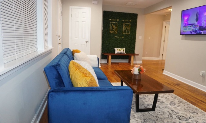 East Point House | Comfortable Stay Minutes from ATL Airport and Downtown