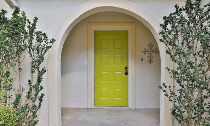 Kennesaw House | Welcoming Ranch Style Townhouse with Family-Friendly Amenities