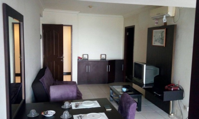 Panunggangan Utara Apartment | Inviting 2-Bedroom Studio Near Attractions with Breakfast