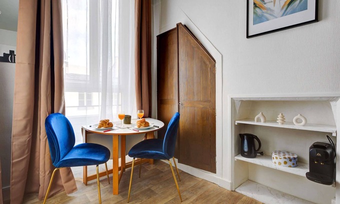 Quartier Sainte-Avoye Apartment | Cozy Studio for 2 in the Heart of Le Marais