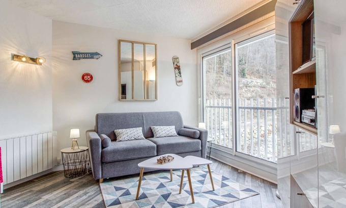 Bareges Apartment | Cozy Studio Barèges for 4 with Spa and Breakfast Included