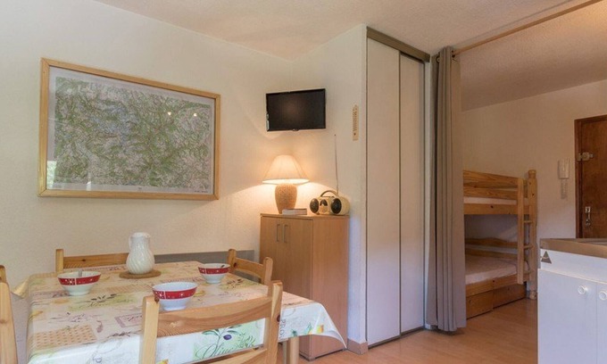 Saint-Chaffrey Apartment | Cozy Studio Flat in Saint-Chaffrey for 4 Guests