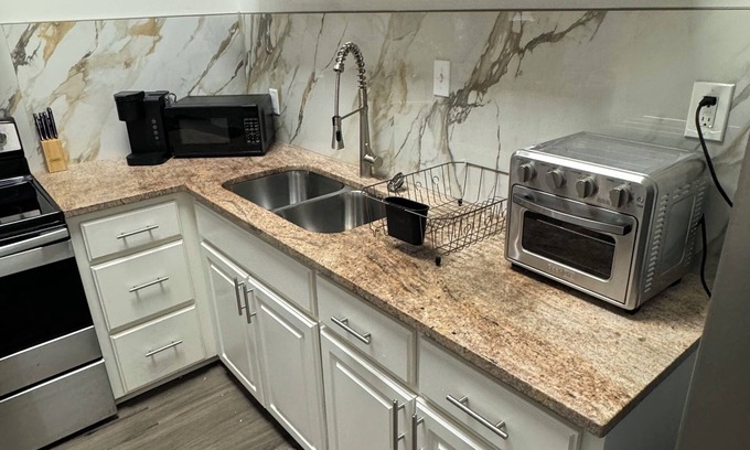 Baker Apartment | Cozy studio in Baker La with WiFi, AC the perfect home away from home.