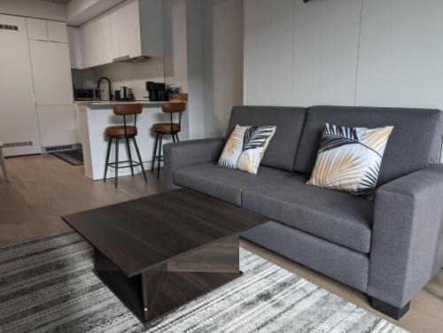 Quartier des Spectacles Apartment | Charming Studio in Montreal's Quartier des Spectacles