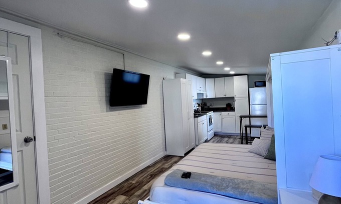 Temple Apartment | Inviting Studio with Spa and Hot Tub in Temple, PA