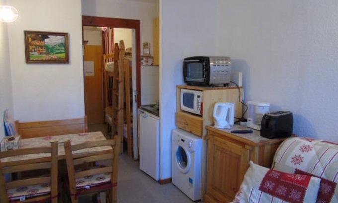 Valfrejus Apartment | Cozy Studio Valfréjus: Perfect for 2 with Kitchen Access