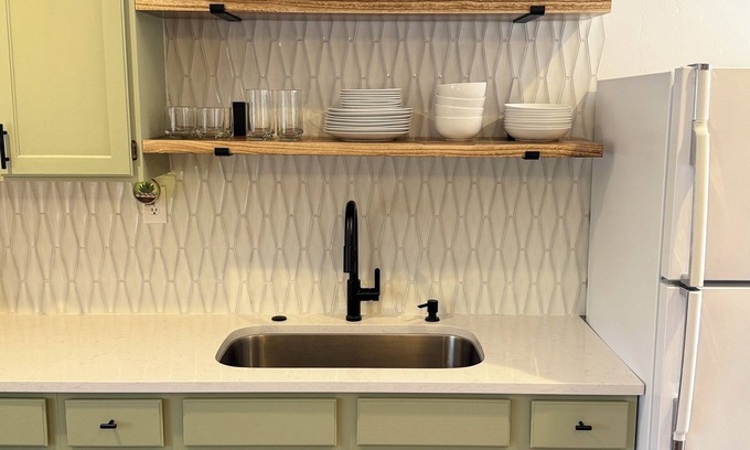 Green Springs Apartment | Cozy studio in Washington with WiFi, AC, close to restaurants & shopping.
