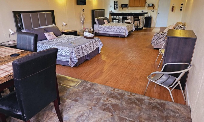 Daguey Apartment | Ideal Studio Retreat near Beaches, Malls & Attractions