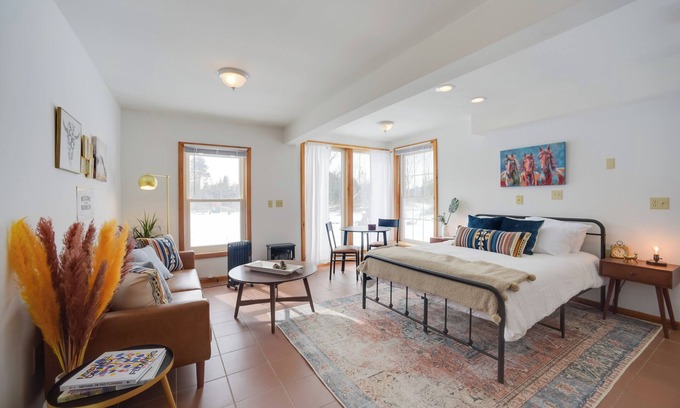 Greenfield Center Apartment | Serene Studio Retreat on 55 Acres with Fire Pit & Spa