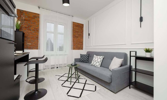 Lodz Apartment | Cozy Studio for 2 at Poznańska 29 | Pet-Friendly Getaway