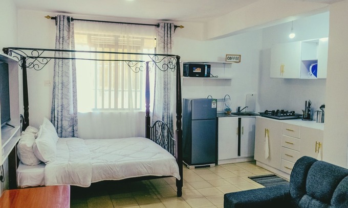 Kisumu Apartment | Cozy Studio Apartment with Kitchen & Breakfast Included