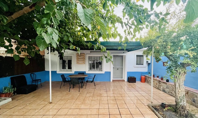 San Vicente del Raspeig Apartment | Charming Studio with Ocean View, Barbecue, and Parking