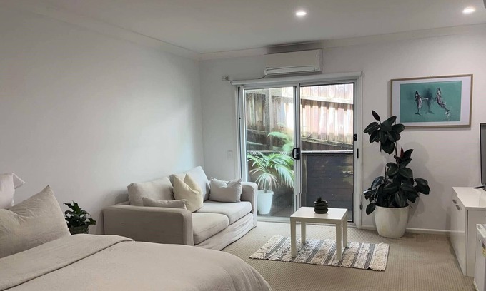 Gerringong Apartment | Cozy studio with private entrance & ensuite