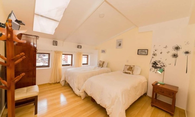 Cusco Historic Center Bed & Breakfast | Inviting Superior Twin Rooms in Cusco for Families