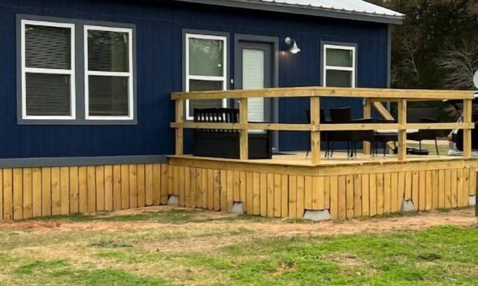 Brenham Apartment | Charming Tiny House on a Farm with Sunrise Views